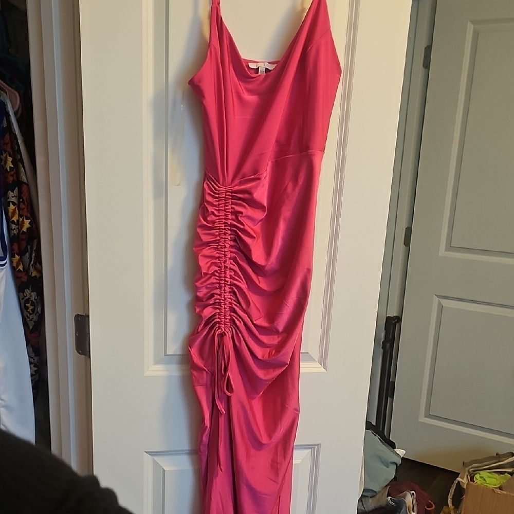 Pretty In Pink - Picture 2 of 5